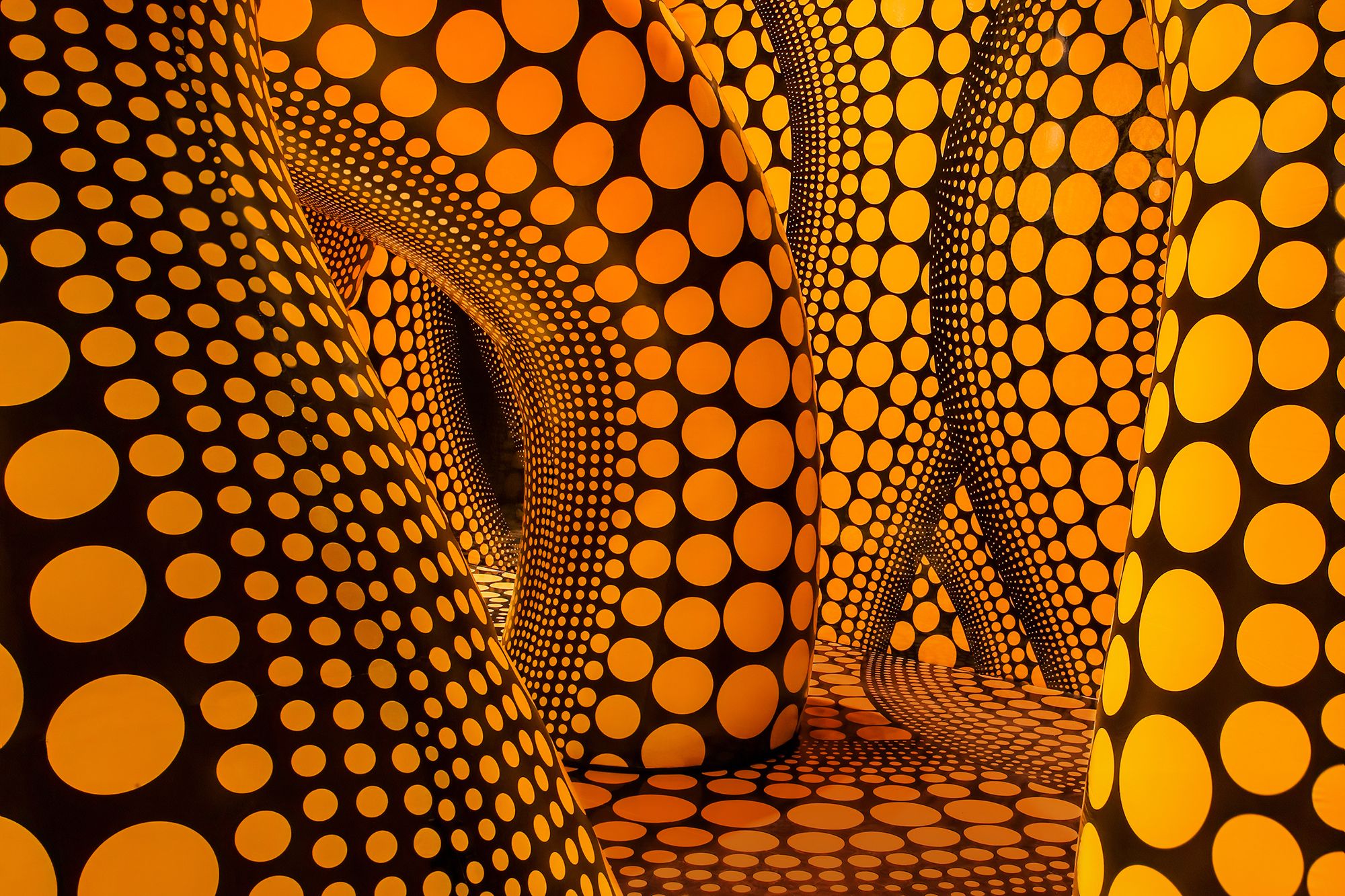 Is that Yayoi Kusama in the window?! Nope, it's actually a life